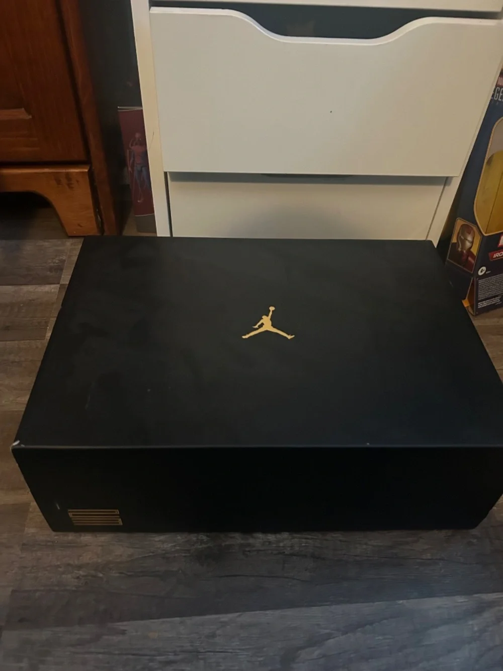 Air Jordan 11 gratitude men’s size 10